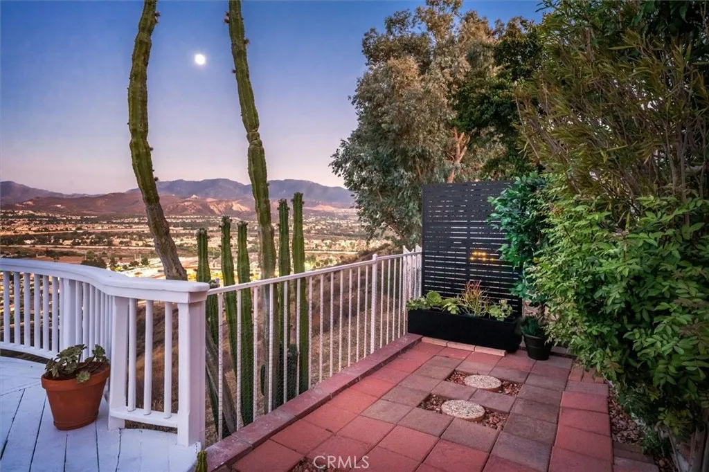 18517 Himalayan Court, Canyon Country, California 91351 home-pic-30